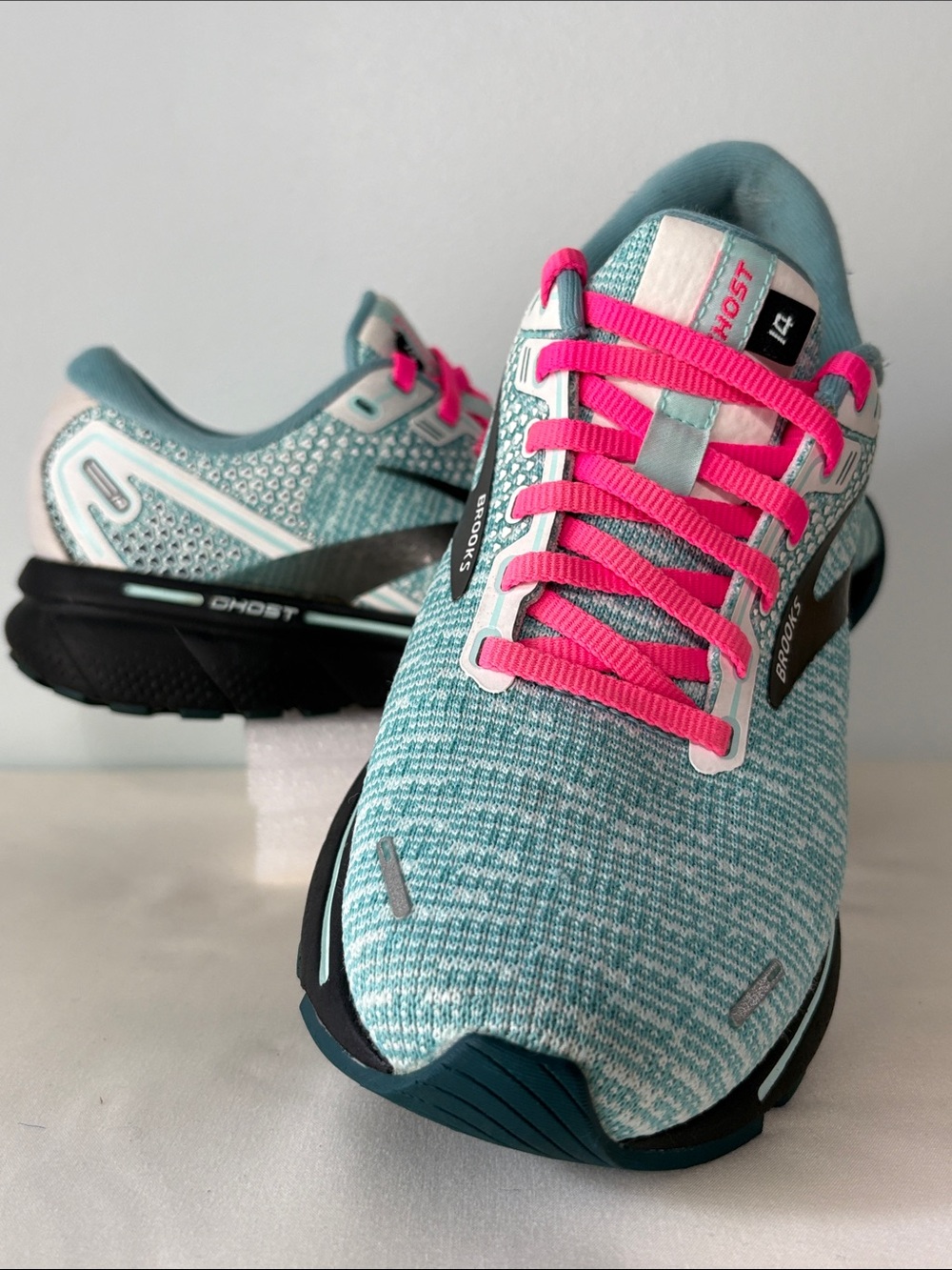 Brooks Women’s Ghost 14 Neutral Running Shoes — Light Blue with Pink Laces. - Picture 4 of 15